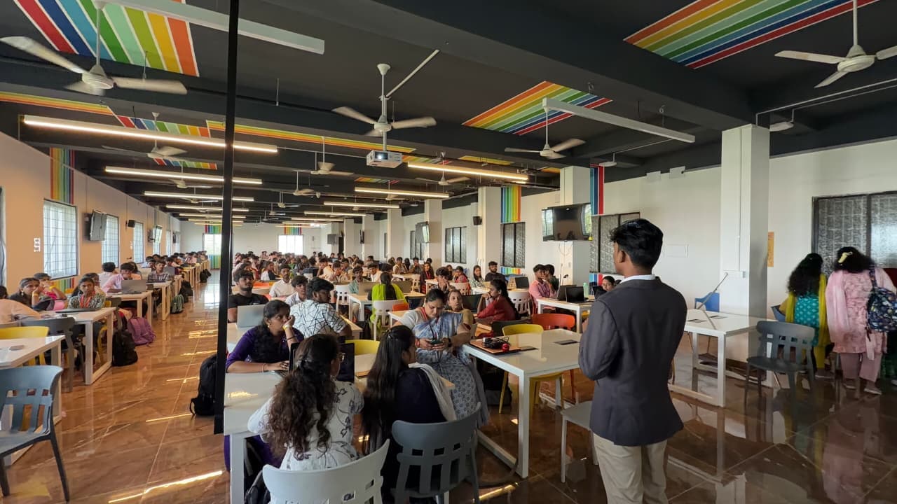 HACKNEXT'25 Event Photo 28